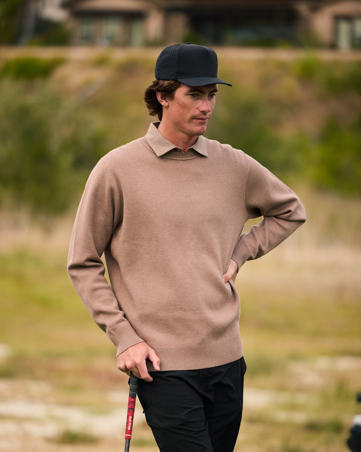 Links Premium Knit Pullover Caramel