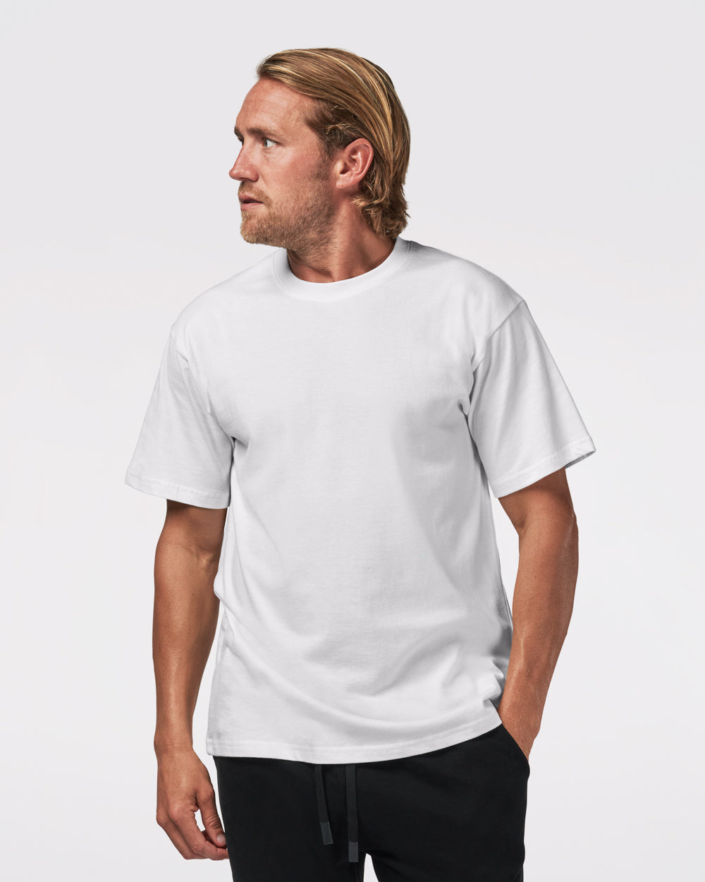 Men's classic white t-shirt made from soft cotton, featuring a relaxed fit and crew neck design.