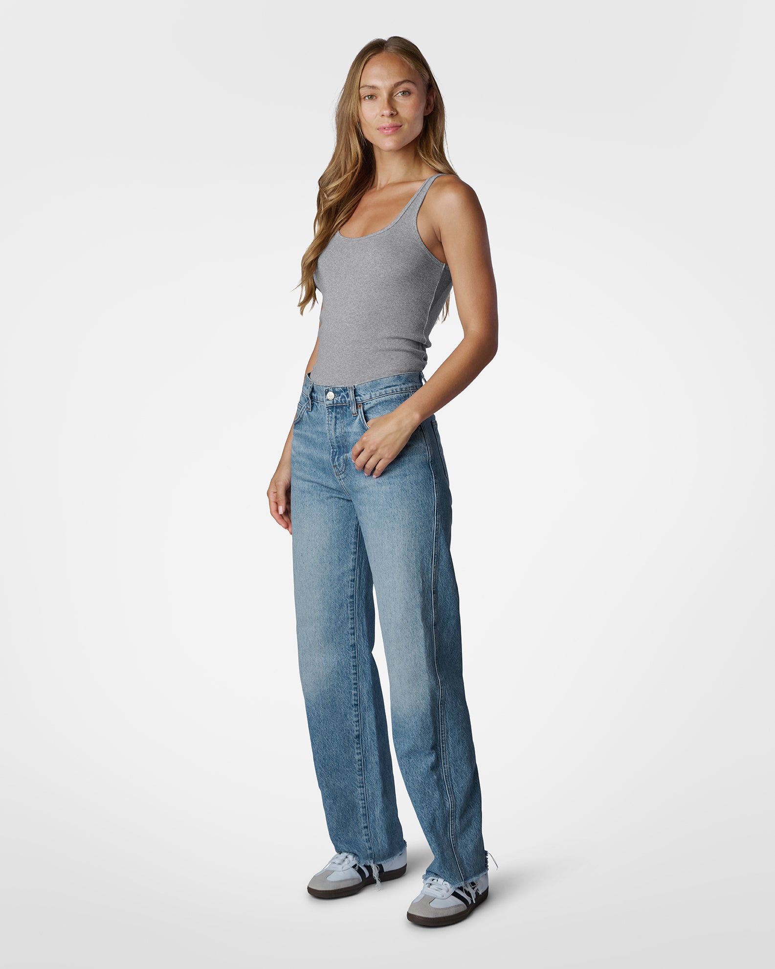 Lucy Scoop Tank Heather Grey Tanks The Sauce Basics