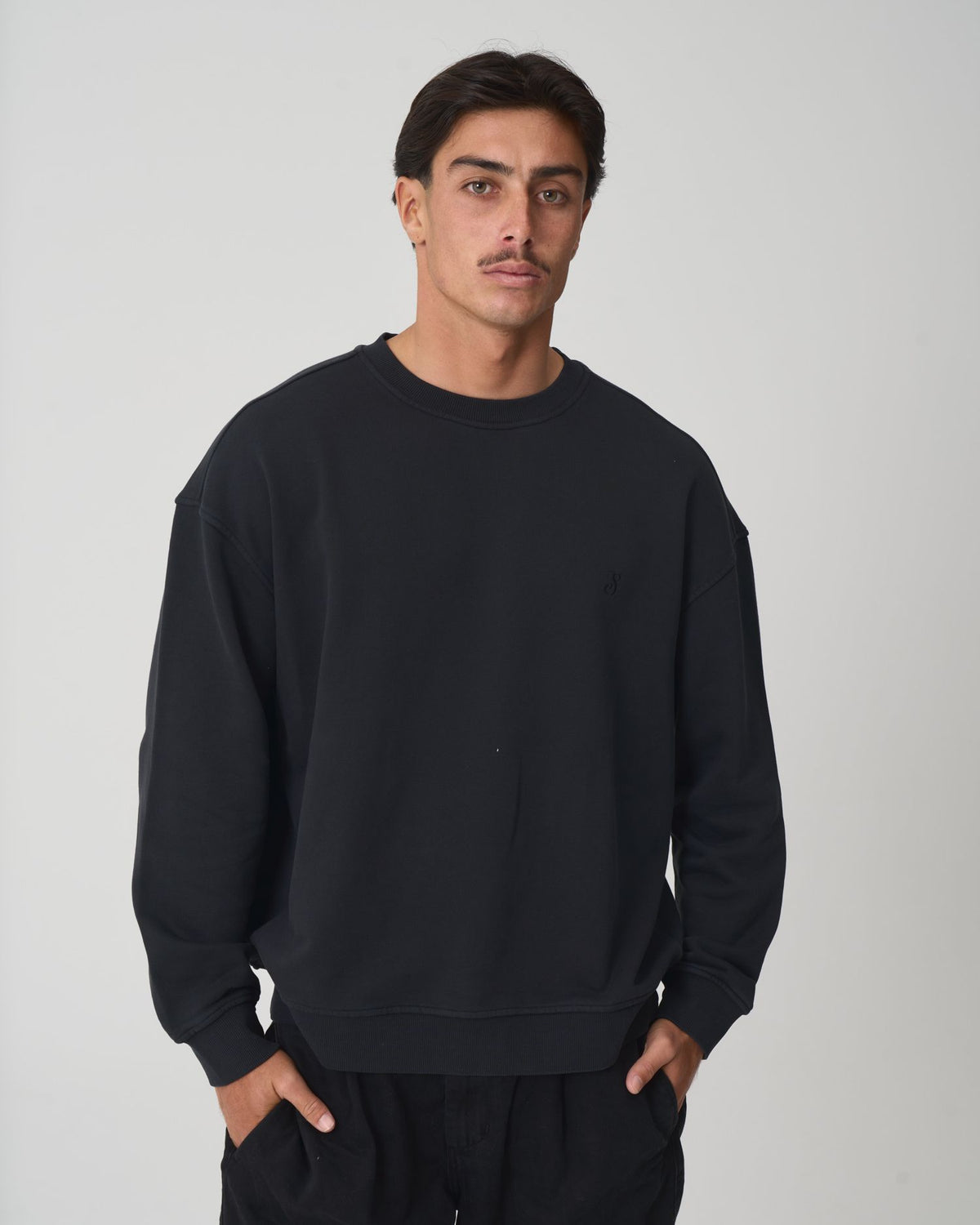 Sauce Sport Unisex Crew Sweater Washed Black