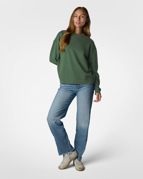 Chilli Garment Dye Crew Sweater Leaf Green | Unisex